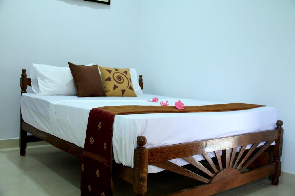 Nivahana Homestay キャンディー エクステリア 写真