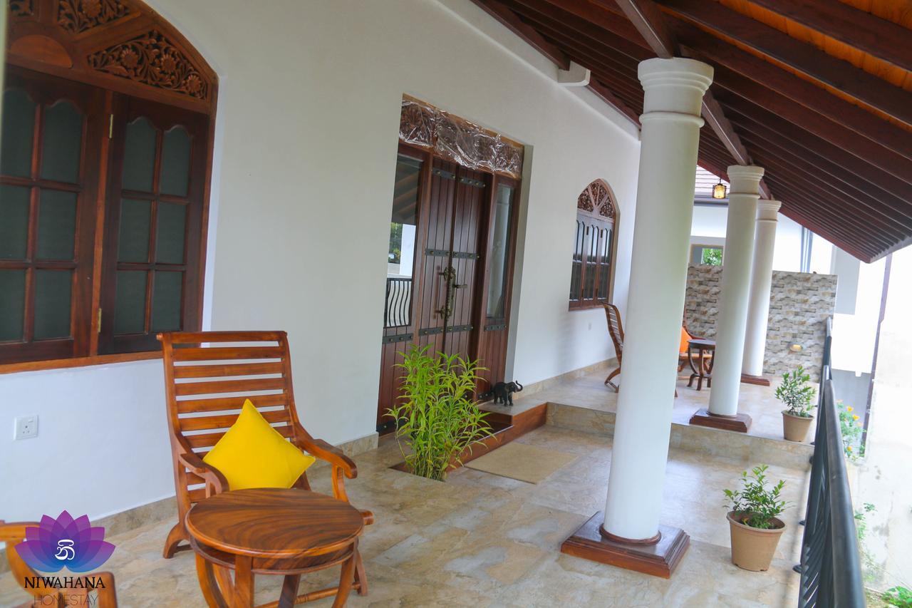 Nivahana Homestay キャンディー エクステリア 写真