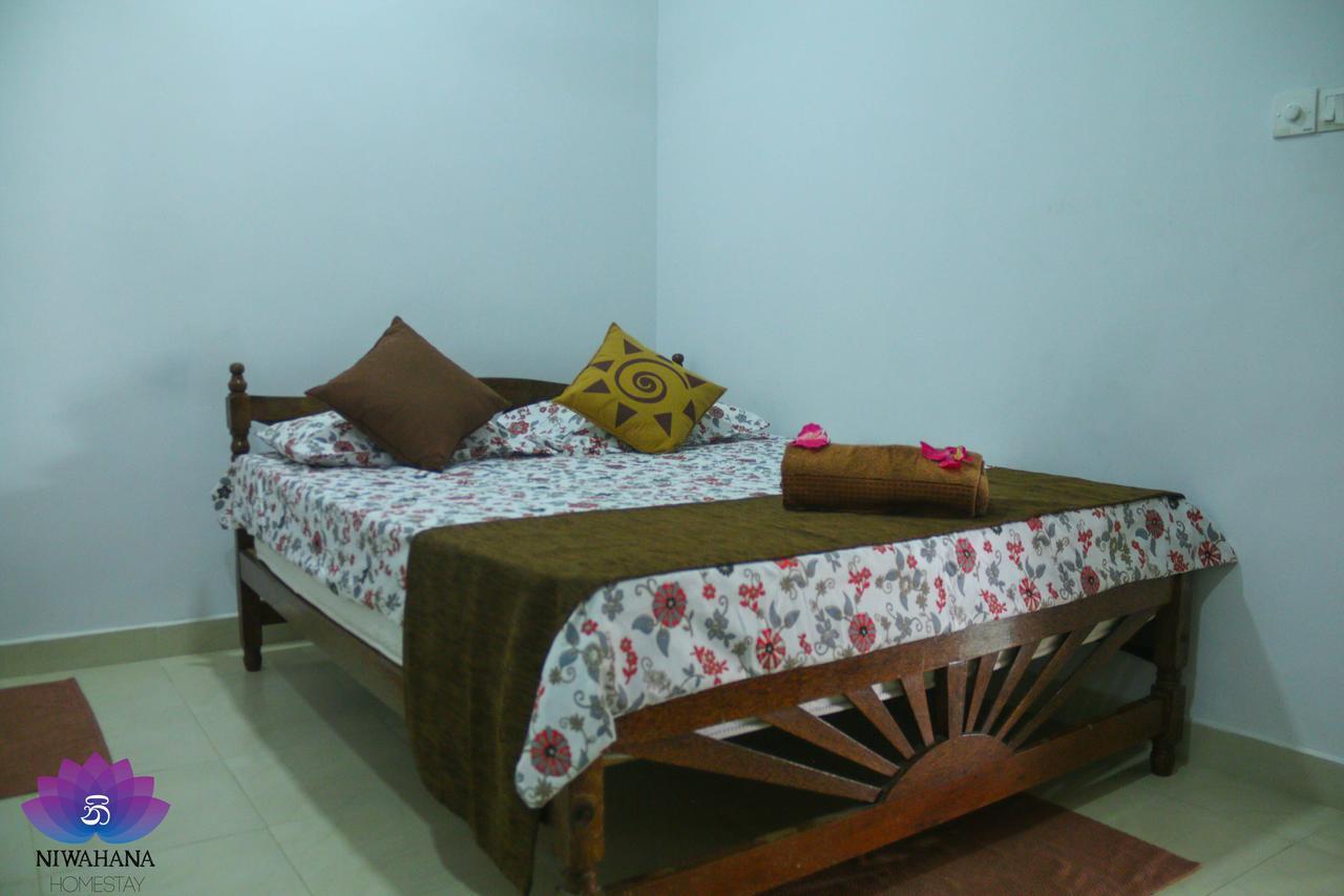 Nivahana Homestay キャンディー エクステリア 写真