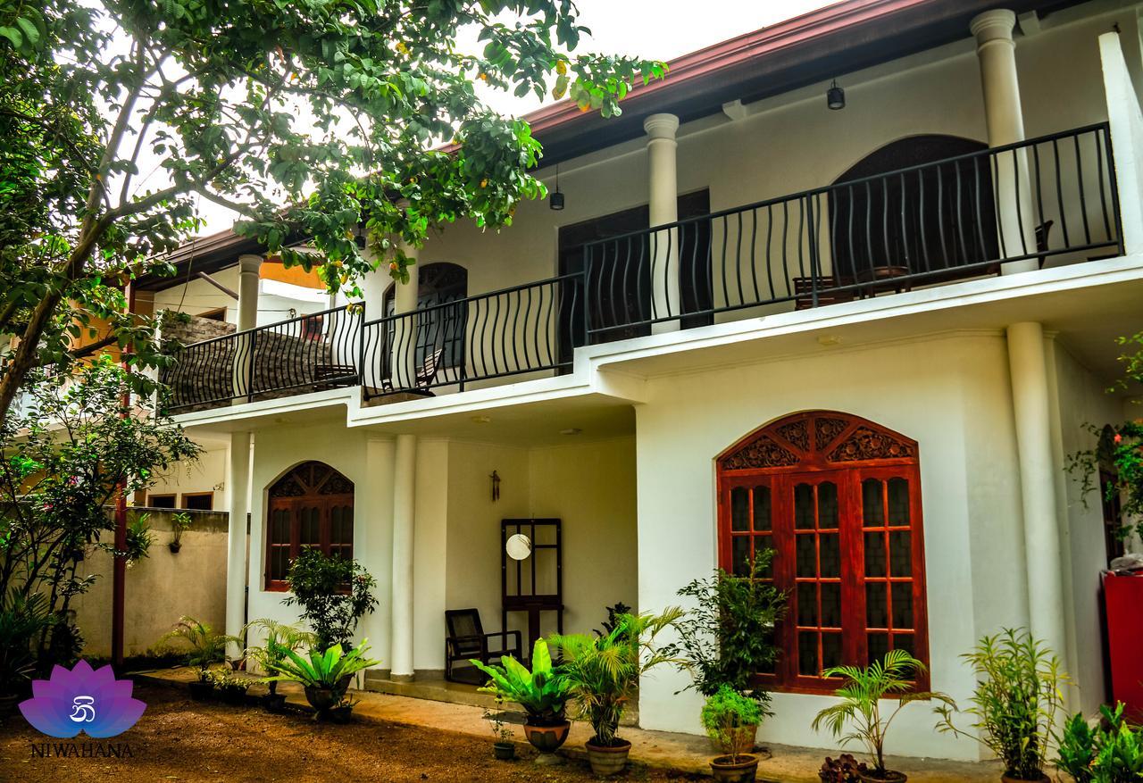 Nivahana Homestay キャンディー エクステリア 写真