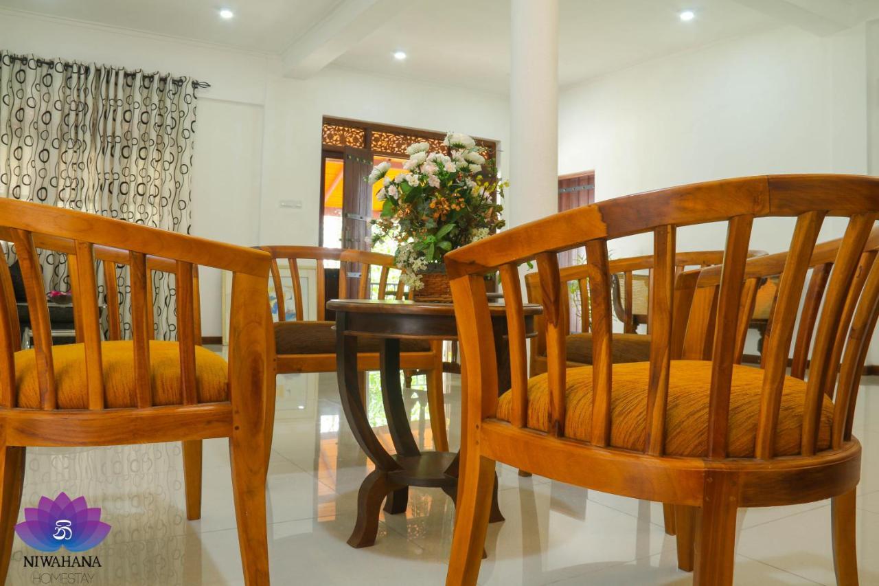 Nivahana Homestay キャンディー エクステリア 写真