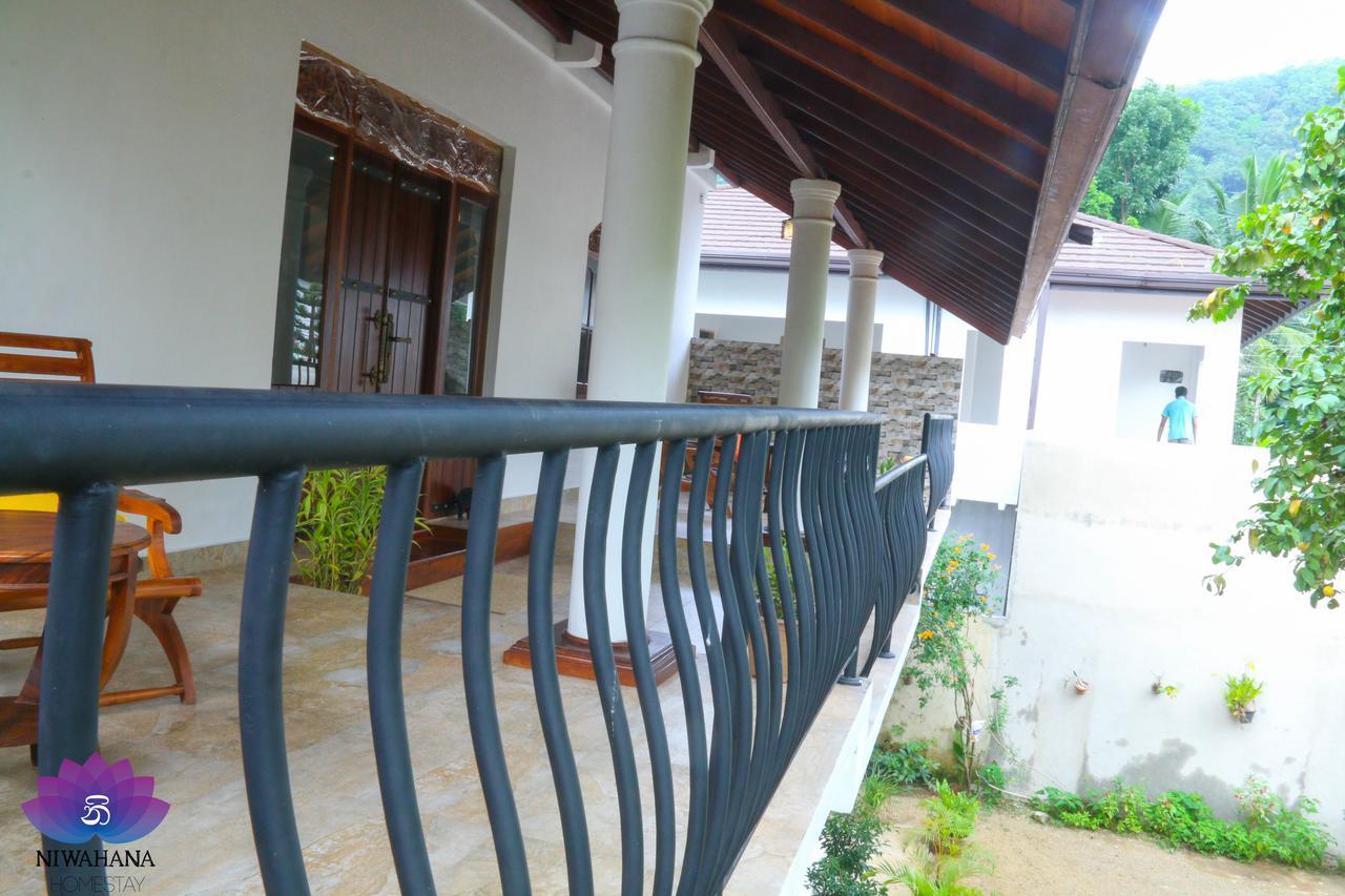 Nivahana Homestay キャンディー エクステリア 写真