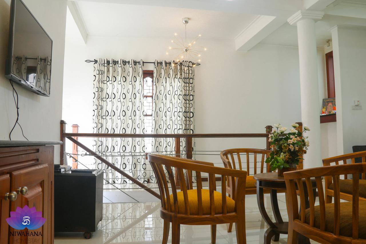 Nivahana Homestay キャンディー エクステリア 写真