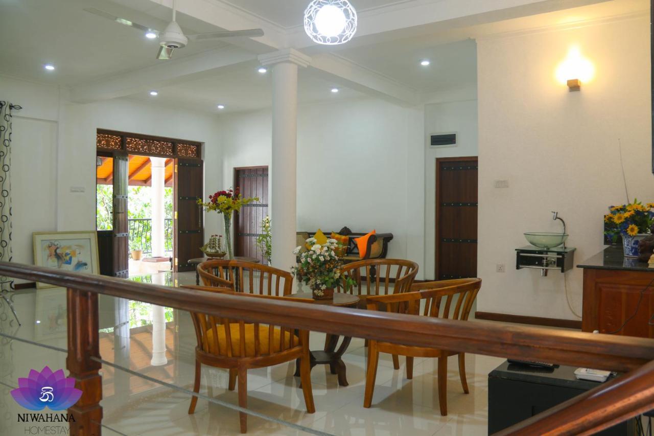 Nivahana Homestay キャンディー エクステリア 写真