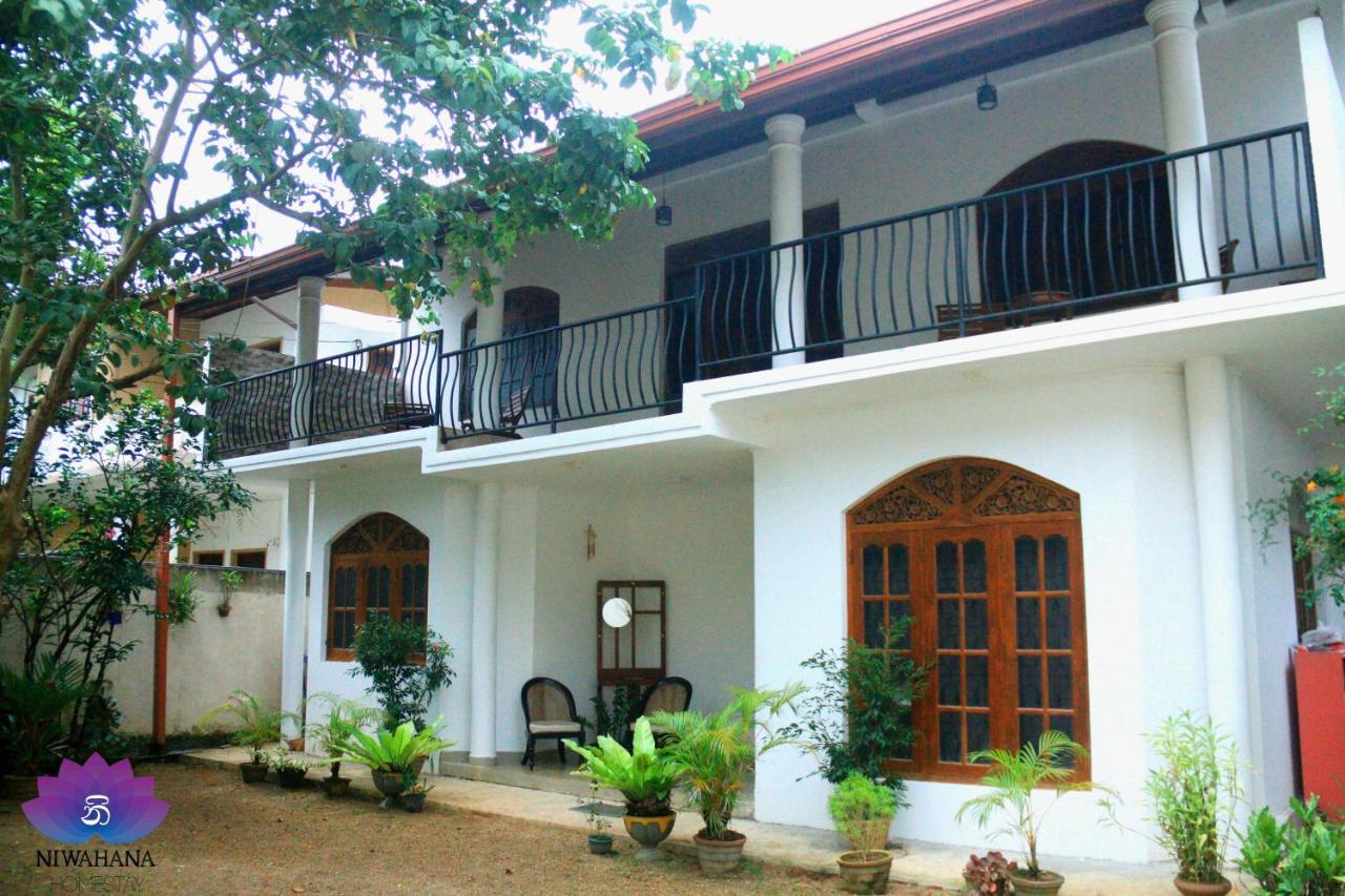 Nivahana Homestay キャンディー エクステリア 写真