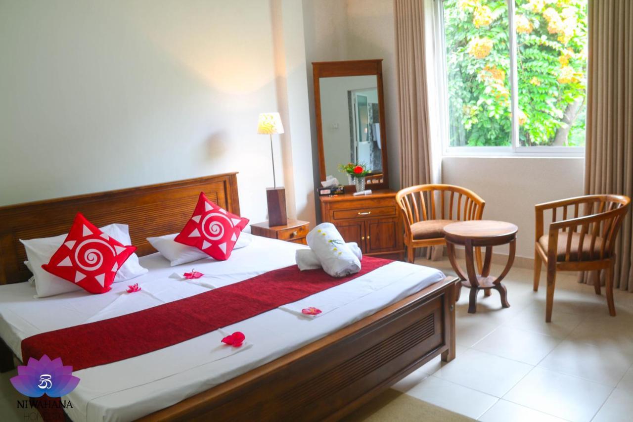 Nivahana Homestay キャンディー エクステリア 写真