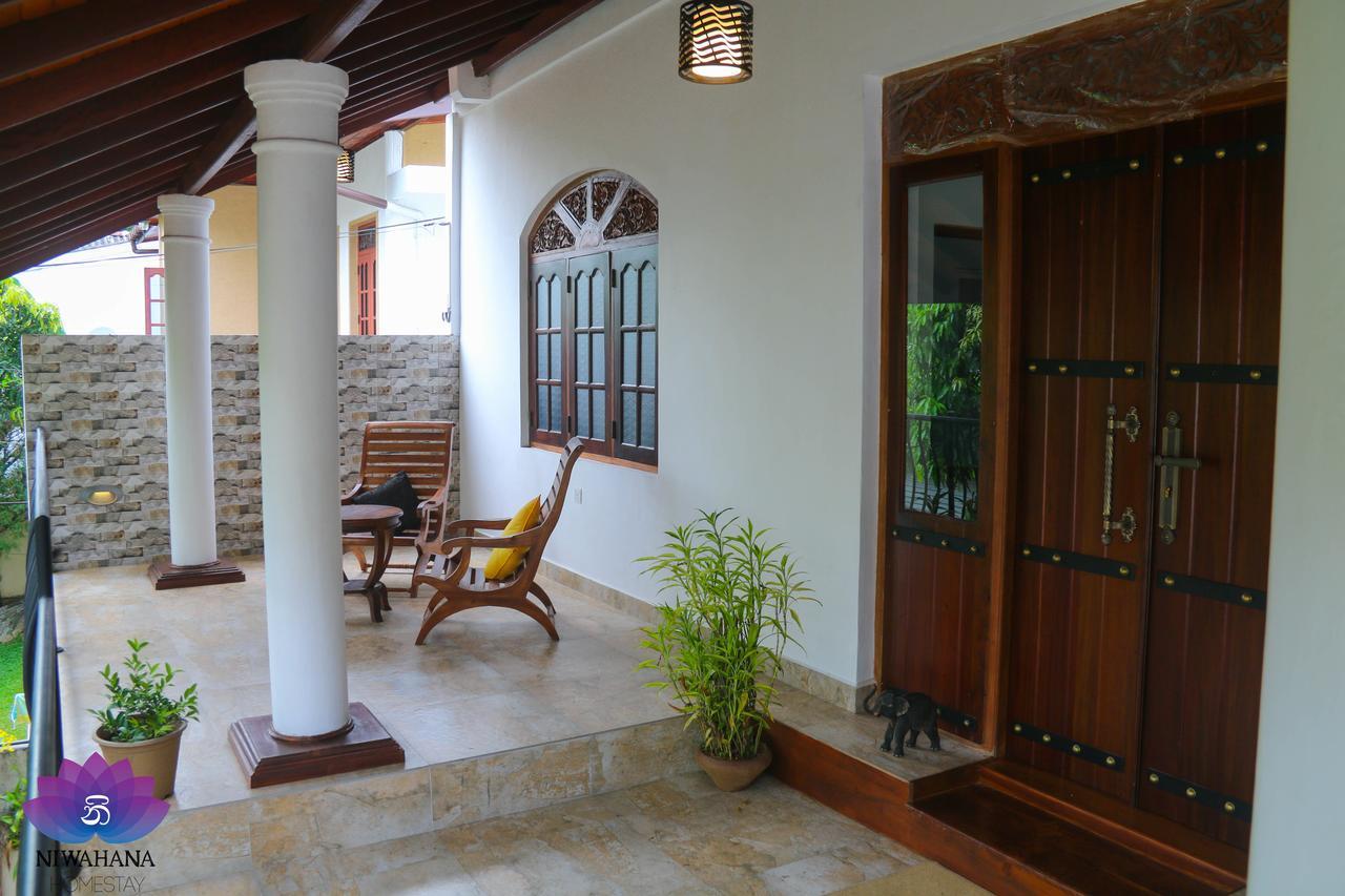 Nivahana Homestay キャンディー エクステリア 写真